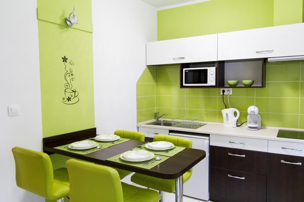 Eoetvoes Apartman *